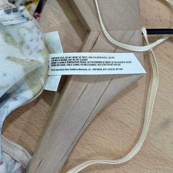 NWT Free People Women's Velvet Slouchy Babe Bodysuit Cream size Small - Picture 7 of 7